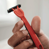 Slate Disposable Razors with easy grip handle for a full control shave