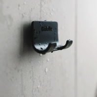 Easily store your Slate Disposable Razors with an included razor hook.